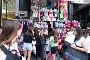 Alerta en el comercio sanjuanino por las restricciones y la crisis en el polo textil de Avenida Avellaneda