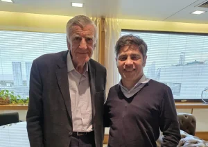 Gioja y Kicillof sellan alianza en La Plata y recalientan la interna peronista en San Juan