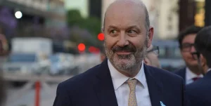 Denuncian irregularidades en Cancillería por una contratación directa a la esposa de Federico Sturzenegger