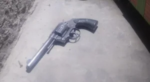 Padre e hijo DETENIDOS tras un tiroteo entre vecinos en Chimbas