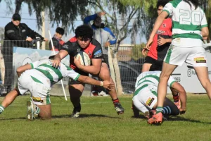 Huazihul ganó un duelo clave y quedó solo en la cima