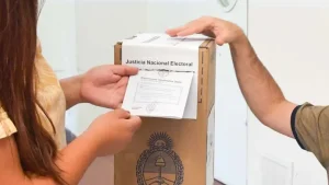 Analizan segmentar la Boleta Única Papel para separar las categorías provinciales de las municipales