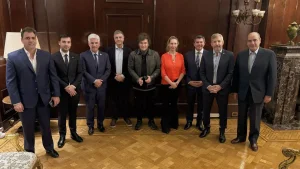 La inversión real directa del Gobierno en las provincias se desplomó más del 70% en abril