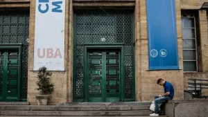 Paro nacional docente en universidades en reclamo de aumento salarial y la aplicación de la Ley de Financiamiento