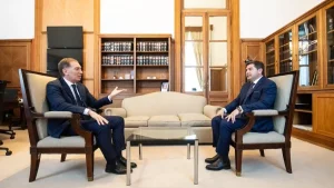 Tras la asunción de Santilli, Orrego mantuvo una reunión con el nuevo jefe de Gabinete