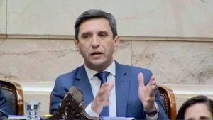 El diputado Cristian Andino cuestionó la reforma del Banco Central que impulsa Javier Milei