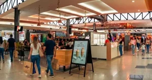 Acuerdan un esquema especial para que los empleados de comercio vean la final del Mundial