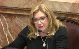 Cristina López destacó la carrera de Medicina de la UNSJ: "Trascendió gestiones e ideologías"