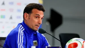 Scaloni desestima críticas sobre favoritismo arbitral