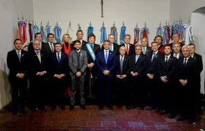 El Gobierno renueva foto con gobernadores en Tucumán