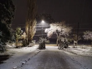 Extienden los operativos de evacuación y asistencia en Iglesia y Calingasta por las intensas nevadas