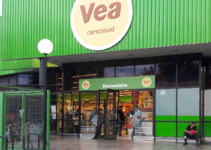 Cadenas de supermercados ofrecen retiros voluntarios en San Juan para reducir personal de mayor antigüedad