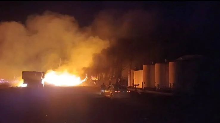 El último viento Zonda provocó incendios en 30 viviendas y obligó a sofocar más de 60 focos en San Juan