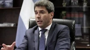 Uñac obtuvo apenas 9% de imagen positiva en una encuesta nacional y quedó entre los últimos