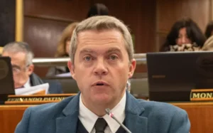 Usin se sumó el reclamo por Malvinas y pidió dejar la causa “por encima de cualquier diferencia política”