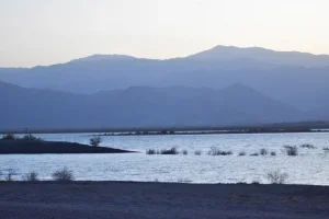 El embalse de Ullum recupera su nivel y obliga a rediseñar las playas y complejos del perilago