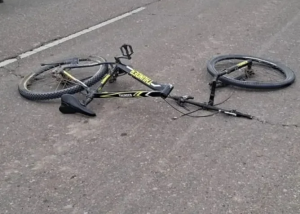 Murió un ciclista de 82 años tras ser atropellado por una moto en Sarmiento